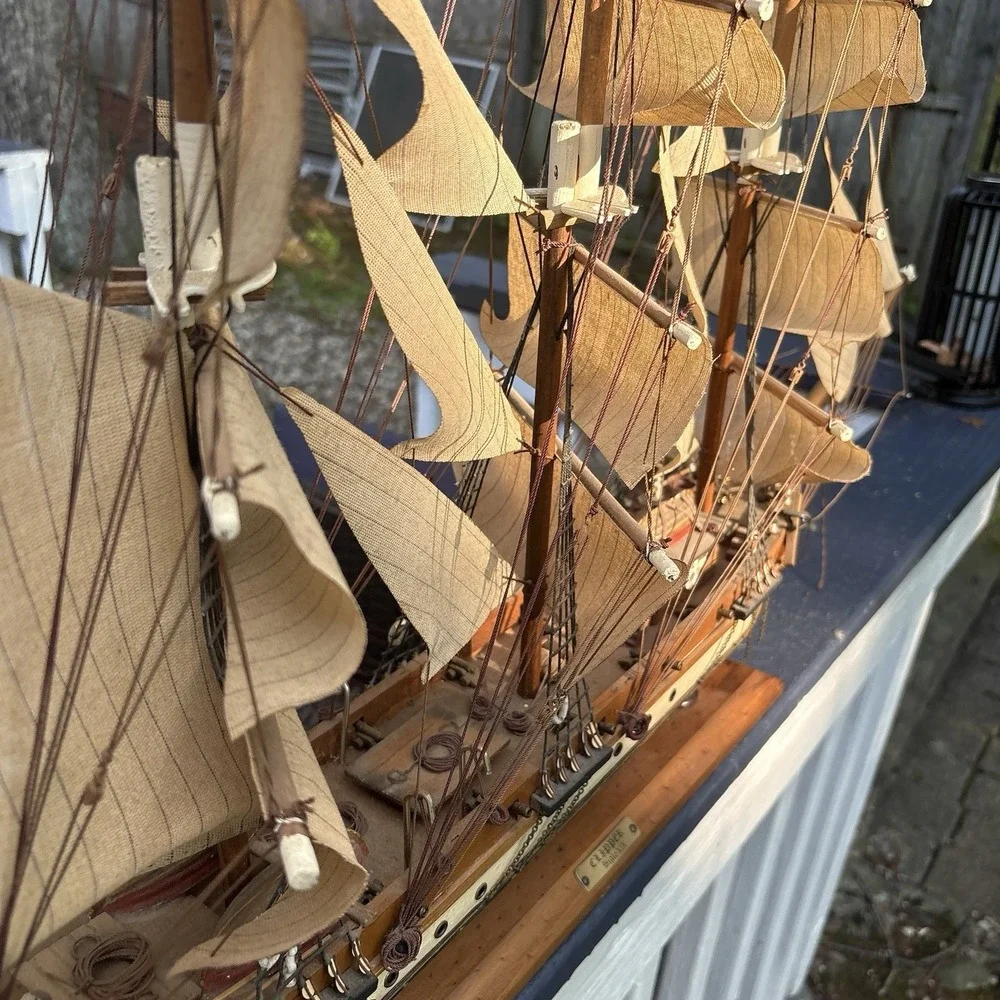Vintage Wooden Clipper Ship Model Siglo XIX 24